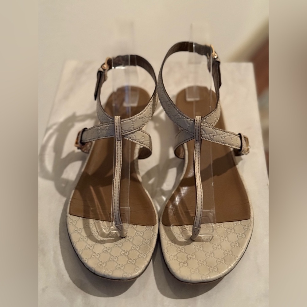 Gucci light Gray T-Strap Sandals